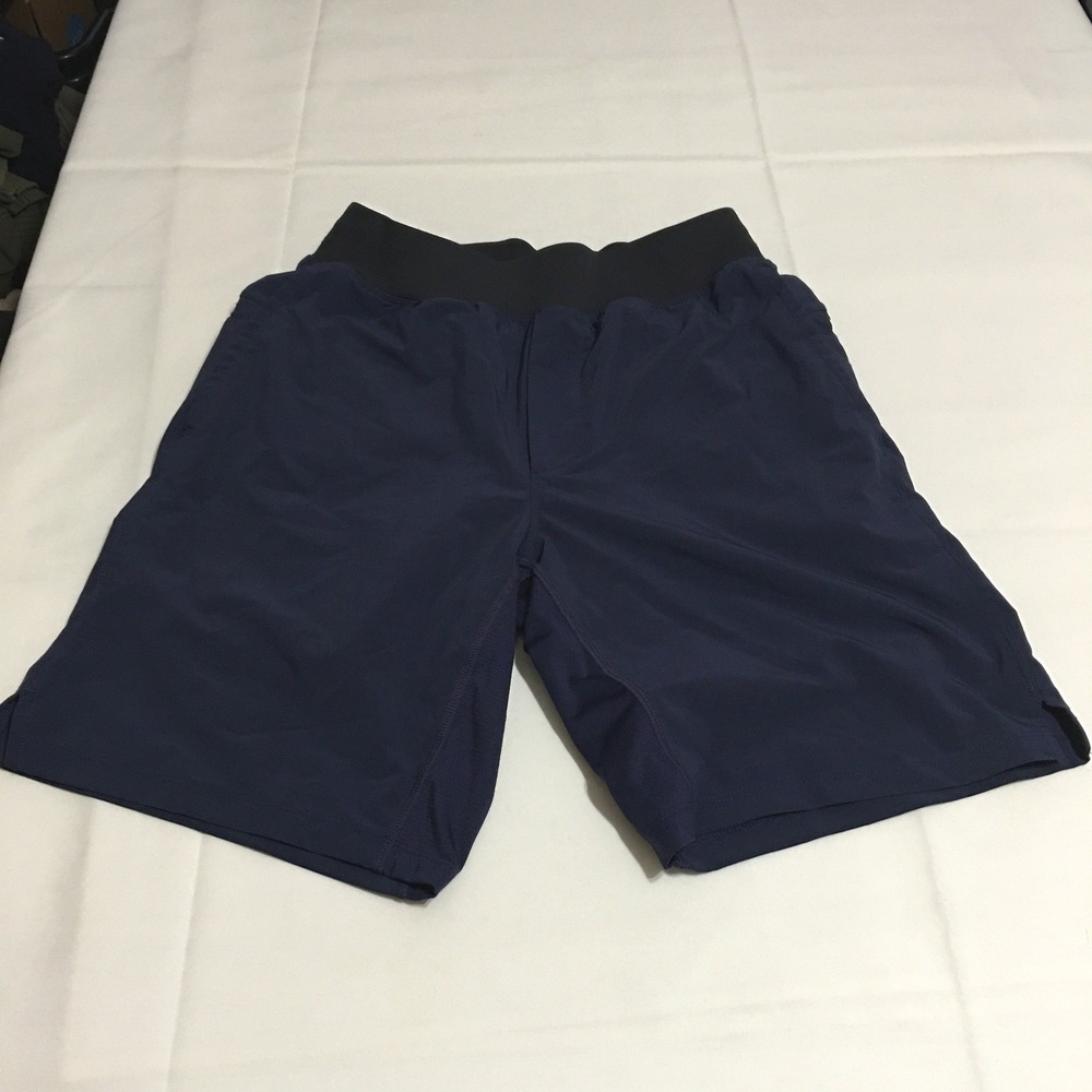 Fabletics Athletic Training Shorts Small Navy Blue Elastic Waist Zipper Pockets